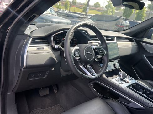 Used 2026 Jaguar F-PACE R-Dynamic S AWD/4WD image 19