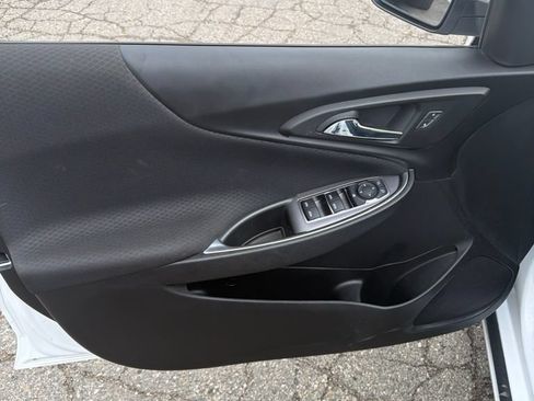 Used 2020 Chevrolet Malibu LT w/ Fleet LT Safety Package FWD image 10