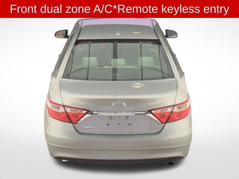 Used 2017 Toyota Camry XLE image 5