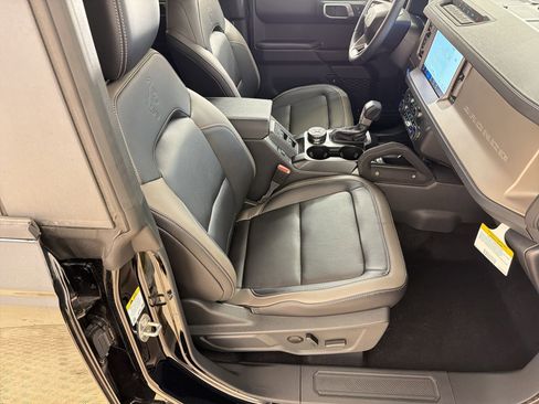New 2026 Ford Bronco Outer Banks w/ Sasquatch Package AWD/4WD image 28