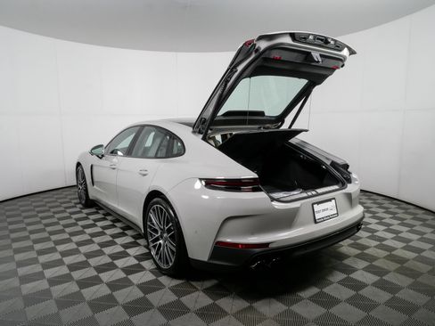 New 2026 Porsche Panamera RWD image 34