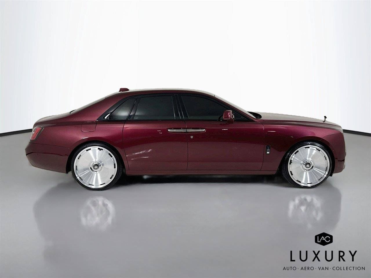 Used 2023 Rolls-Royce Ghost Black Badge AWD/4WD image 5