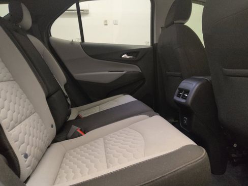 Used 2020 Chevrolet Equinox LS w/ LS Convenience Package FWD image 19