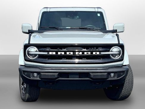 Used 2022 Ford Bronco Outer Banks AWD/4WD image 3