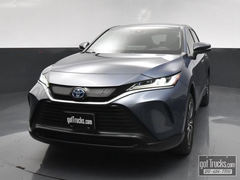 Used 2024 Toyota Venza LE AWD/4WD image 44