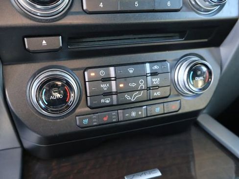 Used 2017 Ford F350 Platinum w/ Platinum Ultimate Package image 16