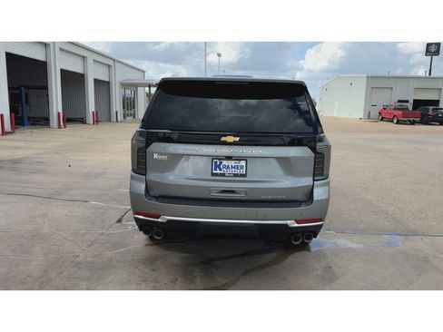 New 2026 Chevrolet Suburban Premier w/ Sun And Tow Package AWD/4WD image 7