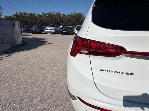 Used 2022 Hyundai Santa Fe Calligraphy image 10