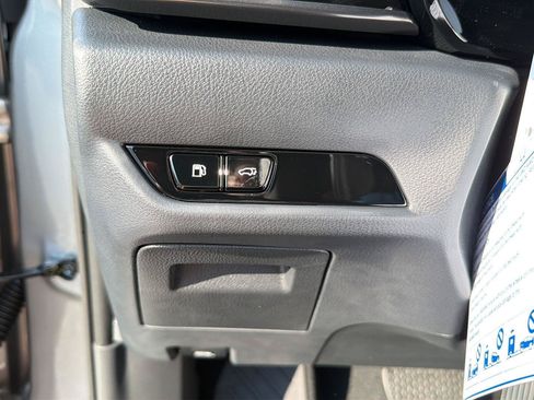 New 2026 Lexus NX 350 AWD image 19