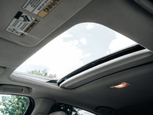 Used 2017 Honda HR-V EX image 36