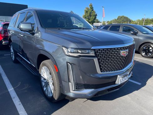 Used 2021 Cadillac Escalade Premium Luxury AWD/4WD image 1
