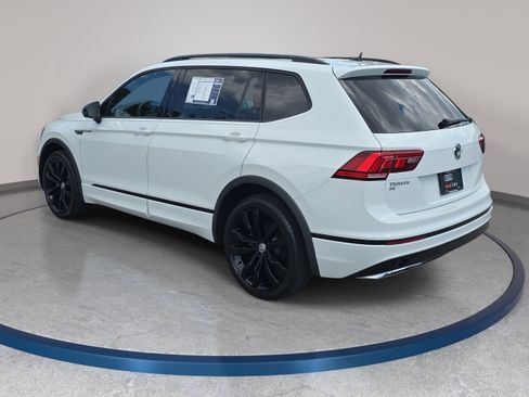 Used 2021 Volkswagen Tiguan SE R-Line FWD image 7