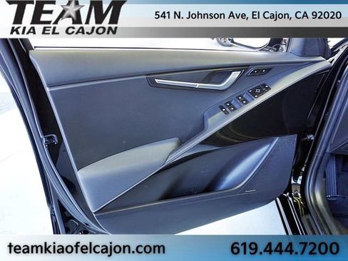 Certified 2023 Kia Niro SX image 24