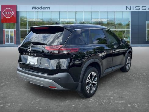 Certified 2023 Nissan Rogue SV w/ SV Premium B Package FWD image 6