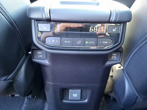 Certified 2026 Toyota Grand Highlander Limited image 11