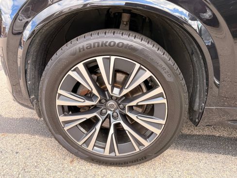 Used 2022 Volvo XC90 T5 Momentum w/ Climate Package AWD/4WD image 40