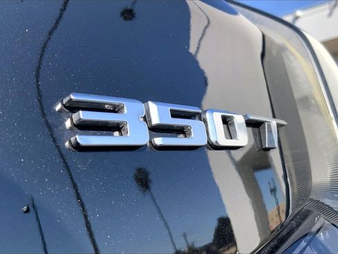 Used 2020 Cadillac XT4 Sport w/ Driver Awareness Package image 11