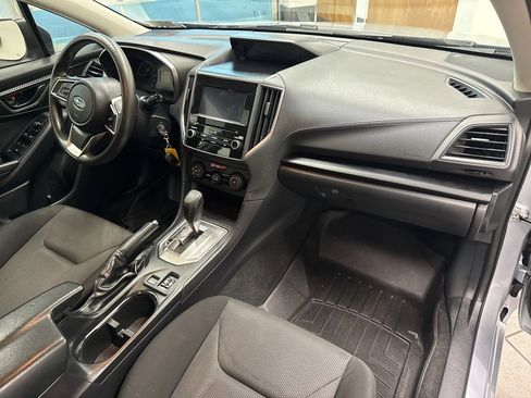 Used 2019 Subaru Impreza 2.0i Premium image 16