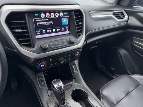 Used 2017 GMC Acadia SLT FWD image 11