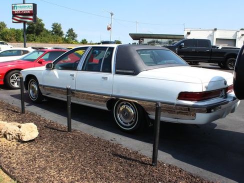 Used 1996 Buick Roadmaster Limited RWD image 4