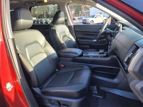 Certified 2023 Nissan Pathfinder SL w/ SL Premium Package image 17