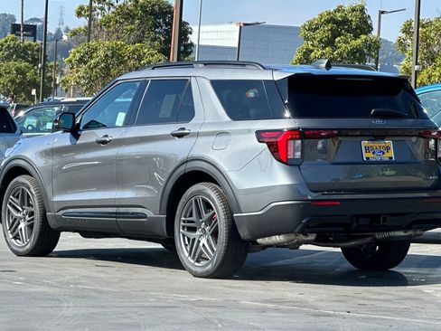 New 2026 Ford Explorer ST-Line image 29