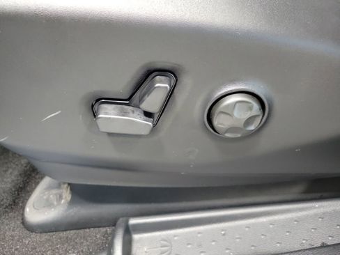 New 2026 Chrysler Voyager LX image 13