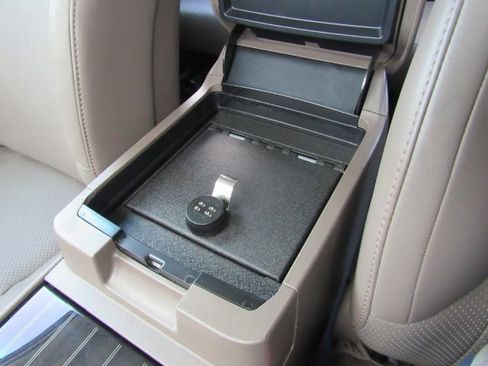 Used 2022 Lexus GX 460 Luxury image 57