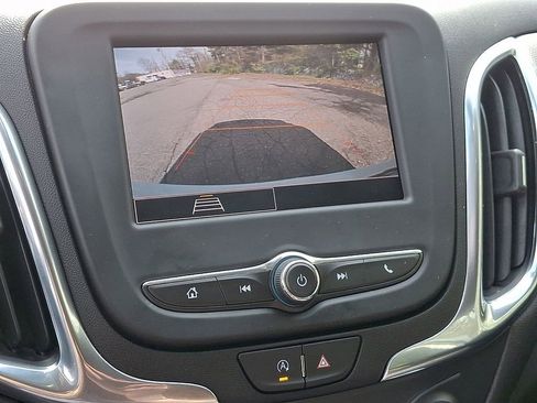 Used 2024 Chevrolet Equinox LT AWD/4WD image 23