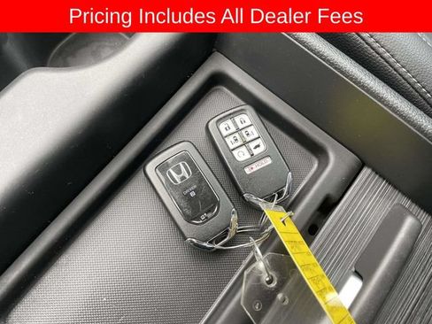 Used 2022 Honda Odyssey Touring image 38
