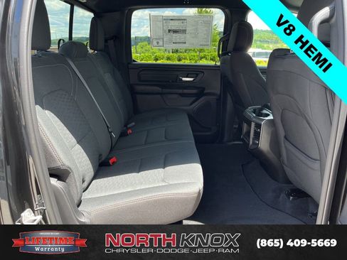 New 2026 RAM 1500 Express AWD/4WD image 21