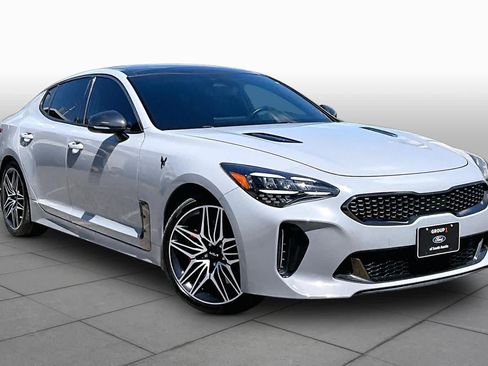 Used 2022 Kia Stinger GT1 w/ Red Interior Color Package RWD image 3