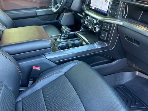 Used 2023 Ford F150 Lariat AWD/4WD image 15