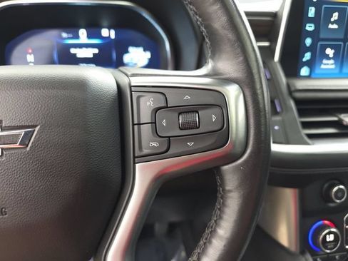 Used 2022 Chevrolet Tahoe Z71 w/ Luxury Package AWD/4WD image 18