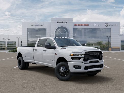 Used 2026 RAM 3500 Big Horn AWD/4WD image 6