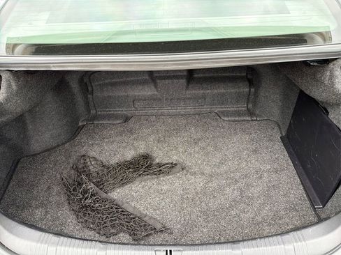 Used 2018 Toyota Avalon Limited image 14