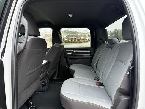 Used 2024 RAM 2500 Big Horn image 25