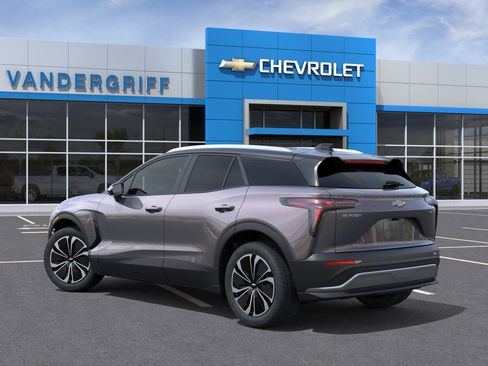 Used 2025 Chevrolet Blazer EV LT AWD/4WD image 3
