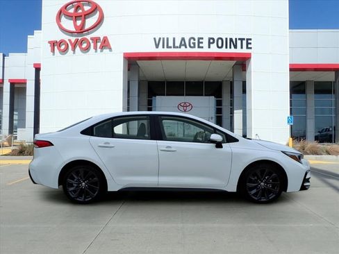 Certified 2026 Toyota Corolla SE image 7