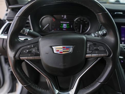 Used 2022 Cadillac XT6 Luxury image 12