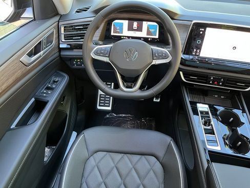 New 2026 Volkswagen Atlas SEL Premium R-Line AWD/4WD image 13