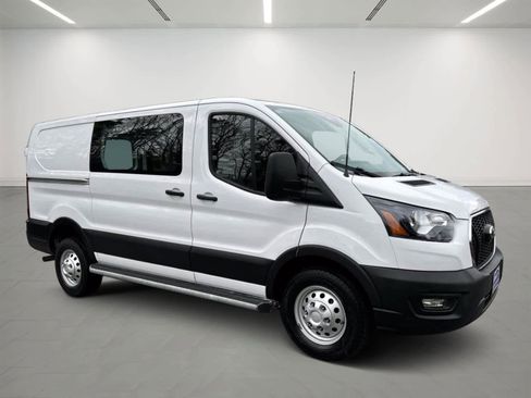 Used 2024 Ford Transit 250 Low Roof AWD w/ Exterior Upgrade Package image 6