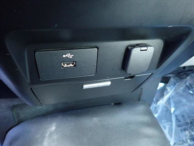 Used 2016 Ford F150 XL w/ Equipment Group 101A Mid AWD/4WD image 15