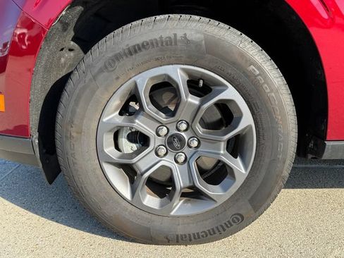 Used 2025 Ford Maverick XLT w/ Equipment Group 301A AWD/4WD image 14