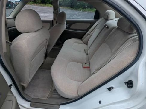 Used 2005 Hyundai Sonata GL FWD image 19