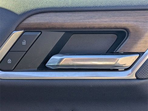 Used 2022 Chevrolet Silverado 1500 High Country w/ High Country Premium Package image 34