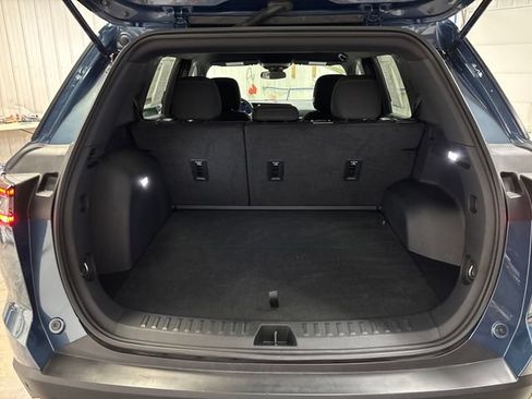 Used 2025 Chevrolet Equinox LT FWD image 21