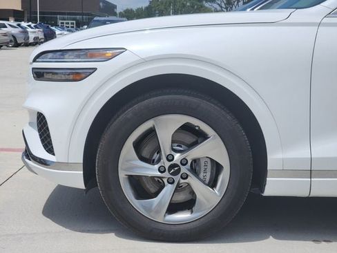Used 2026 Genesis GV70 2.5T AWD/4WD image 6