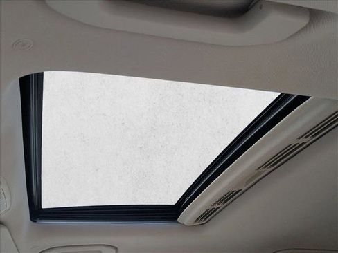 Certified 2022 Mercedes-Benz GLE 350 4MATIC image 16