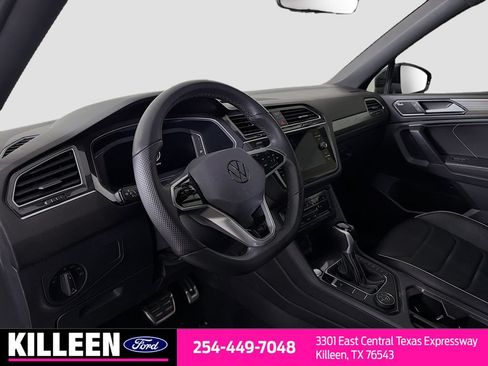 Used 2024 Volkswagen Tiguan SEL R-Line AWD/4WD image 9